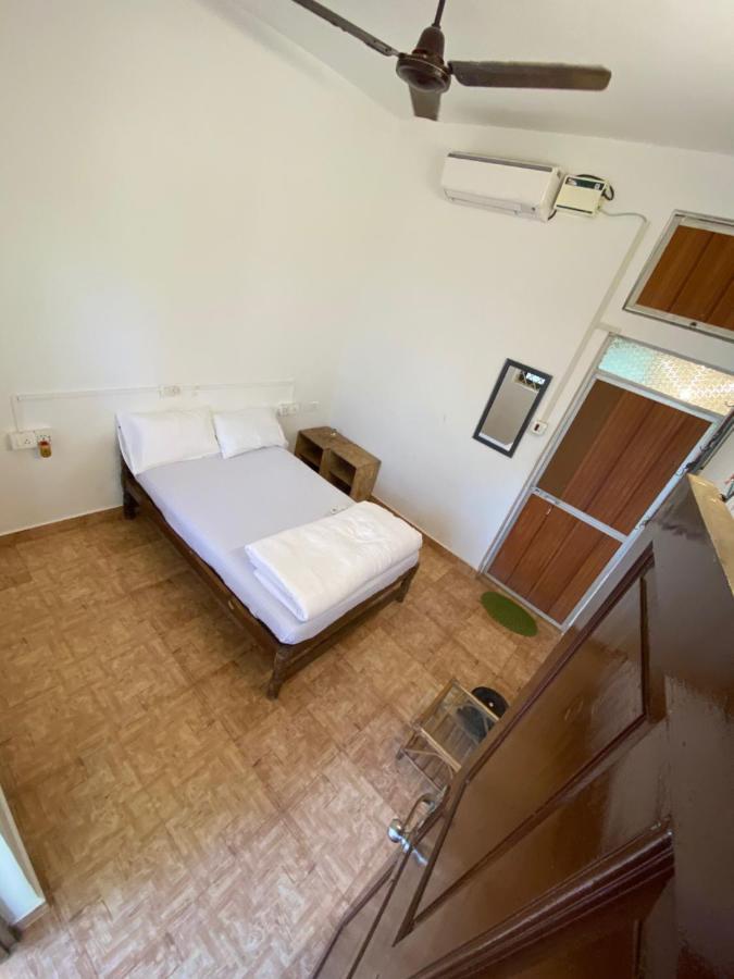 El Barrio Hostel Anjuna Extérieur photo
